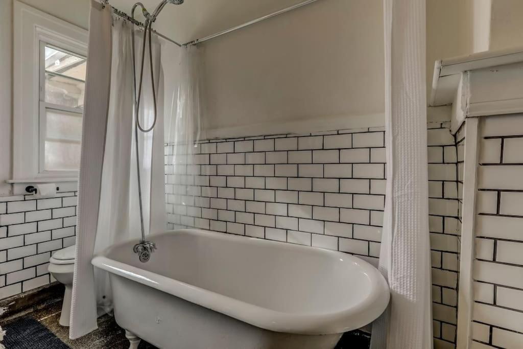 Luxe Mid-Century Styled Historic Townhouse #1 Villa Detroit Ngoại thất bức ảnh